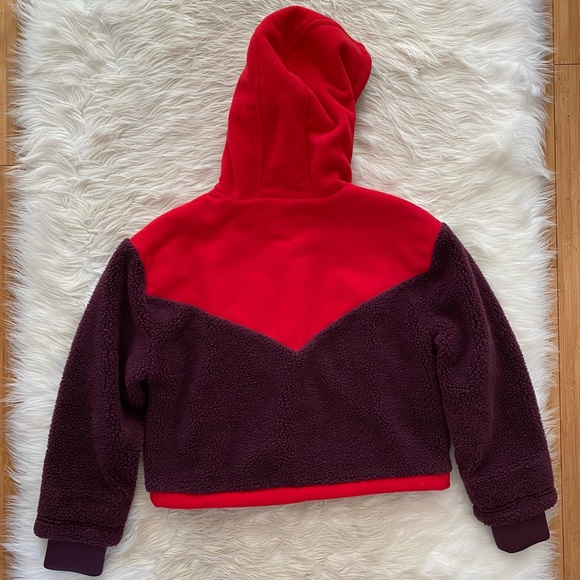 GAP Fit Red Purple Colorblock Hooded Sherpa Fleece Cropped Jacket Petite - Picture 6 of 11